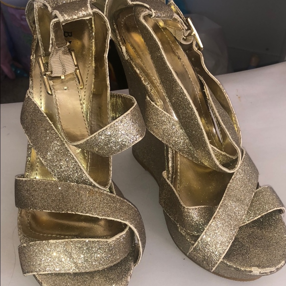 Heels - Picture 2 of 2